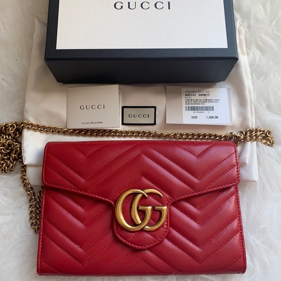 Gucci Handbags - Authentic Gucci crossbody WOC